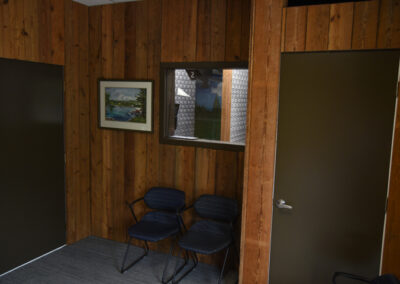 Viewing window at the indoor rifle range